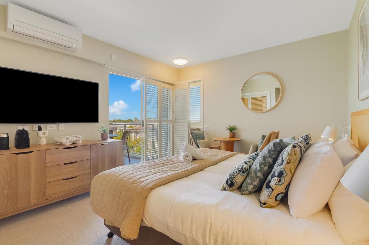 Quiet Hotel Room In Mantra Salt Beach By Uholiday Kingscliff Buitenkant foto